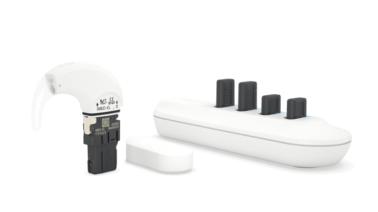 SONNET 3 with rechargeable battery options and charger that can charge four batteries simultaneously